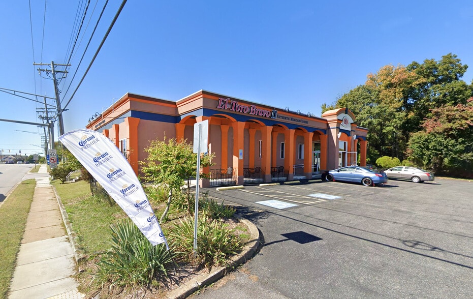 More Photos Of 2552 Riva Rd, Annapolis Restaurant For Sale