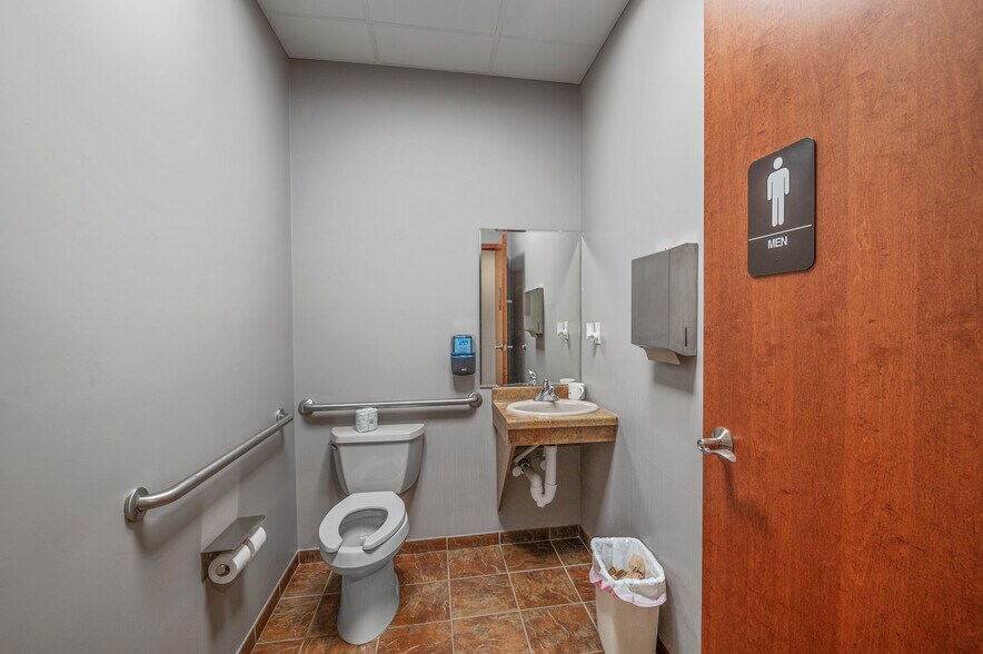 More Photos Of 111 N Broadway St, Green Bay Office Residential For Sale