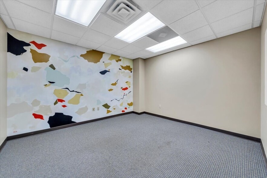 More Photos Of 210 S Jefferson St, Roanoke Loft Creative Space For Sale