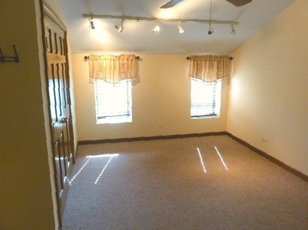 More Photos Of 475 River Bend Rd, Naperville Office For Lease