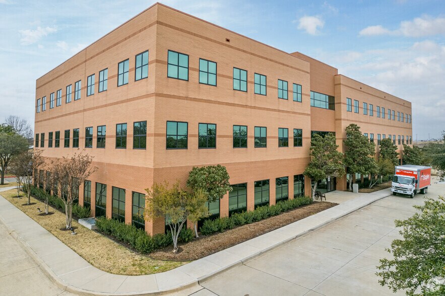 More Photos Of 7200 State Highway 161, Irving Medical For Lease