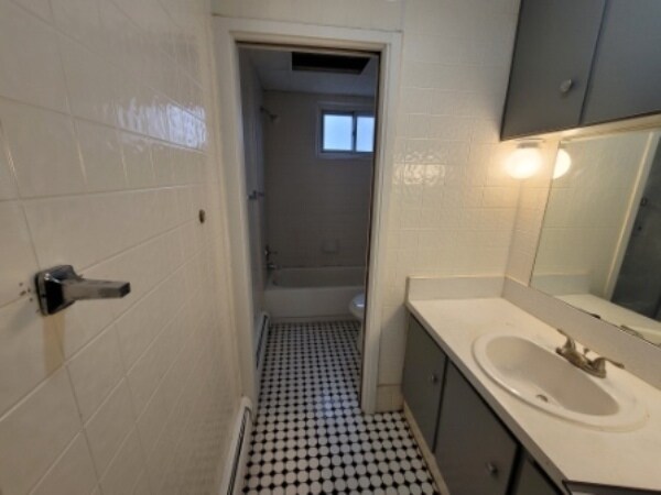 More Photos Of 5701-5707 Woodward St, Wayne Apartments For Sale