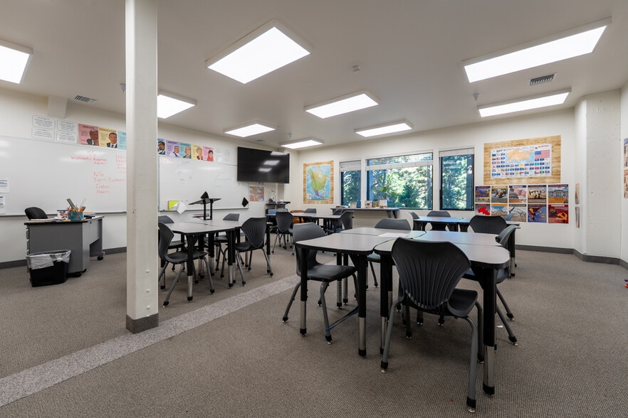 More Photos Of 26409 State Highway CA-189, Twin Peaks Specialty For Sale