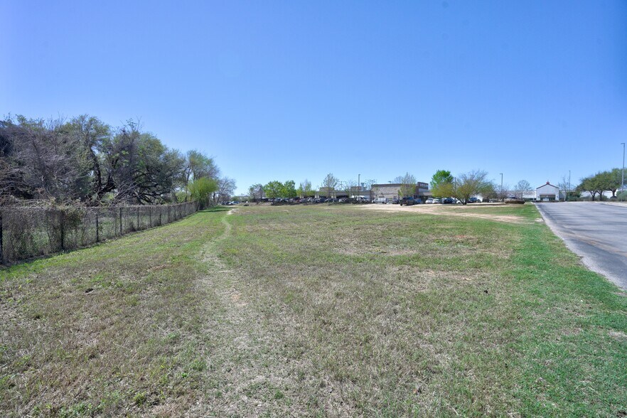 More Photos Of 000 S. New Braunfels Ave, San Antonio Land For Sale