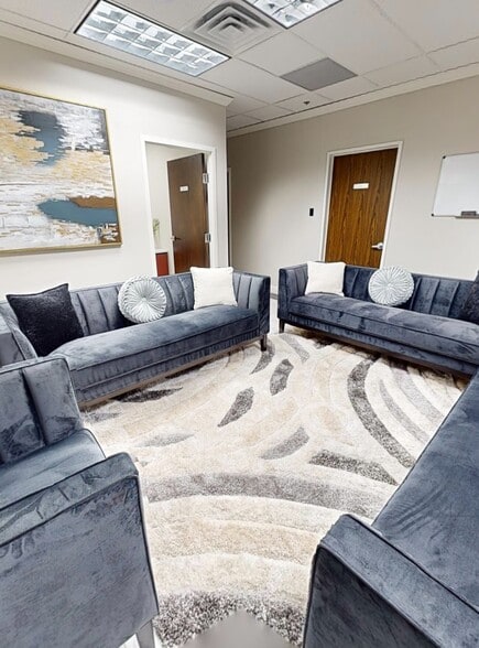 More Photos Of 17300 Mercury Dr, Houston Medical For Sale