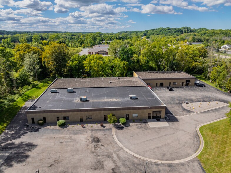More Photos Of 1290 Blossom Dr, Victor Medical For Lease