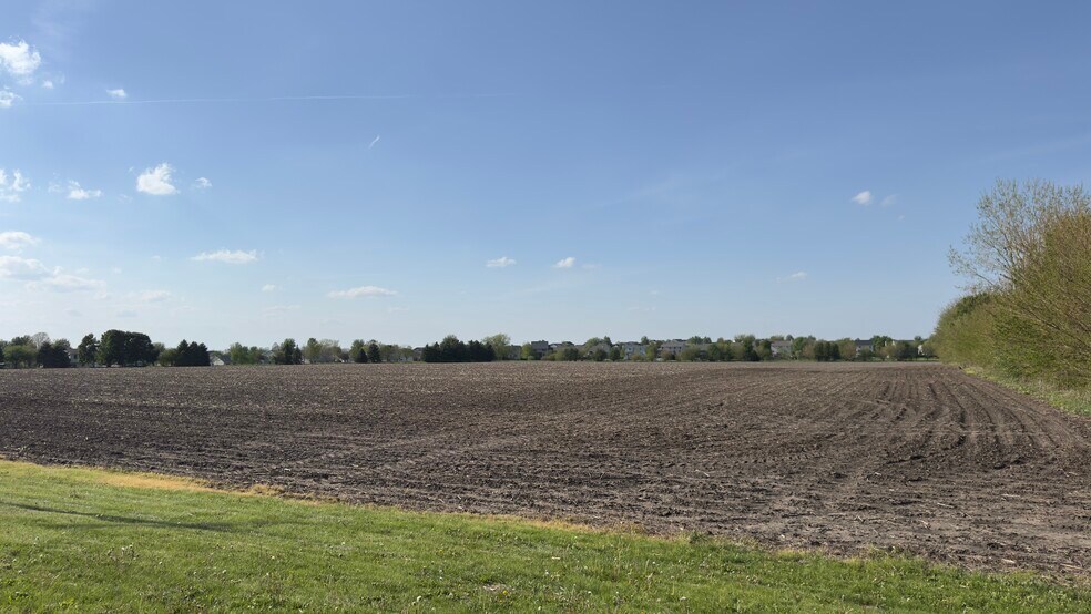 More Photos Of Pin 14-11-477-001 Northtown And Pipeline Rds, Normal Land For Sale