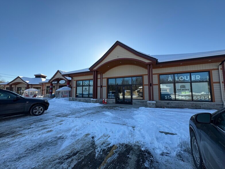 More Photos Of 175 Montée Ryan, Mont-tremblant Freestanding For Lease