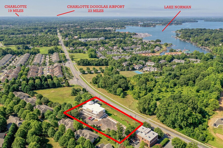 More Photos Of 18644 W Catawba Ave, Cornelius Storefront Retail Office For Lease