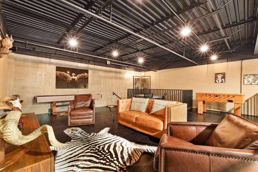 More Photos Of 1435 FM 1463 Rd, Katy Showroom For Sale