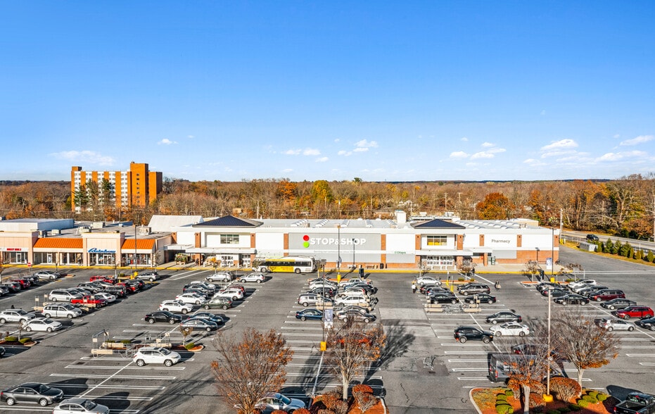 More Photos Of 1925 Pawtucket Ave, East Providence Unknown For Lease