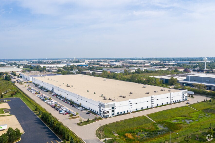 More Photos Of 191 E North Ave, Carol Stream Distribution For Lease