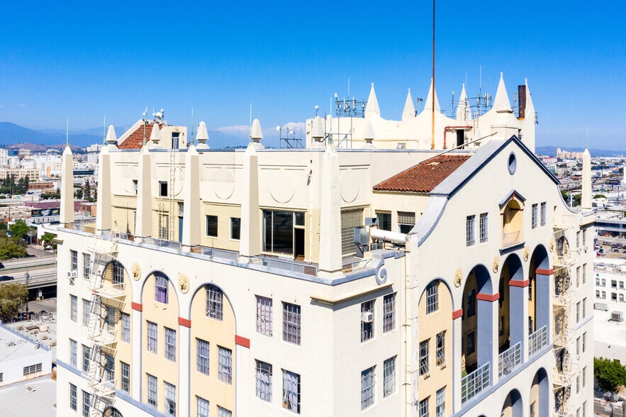 More Photos Of 155 W Washington Blvd, Los Angeles Loft Creative Space For Lease