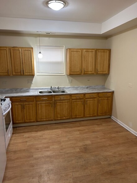 More Photos Of 5840 S King Dr, Chicago Apartments For Sale