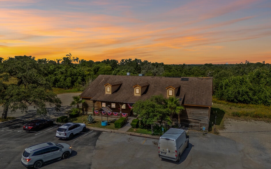 Primary Photo Of 8453 US Highway 181 N, Floresville Restaurant For Sale