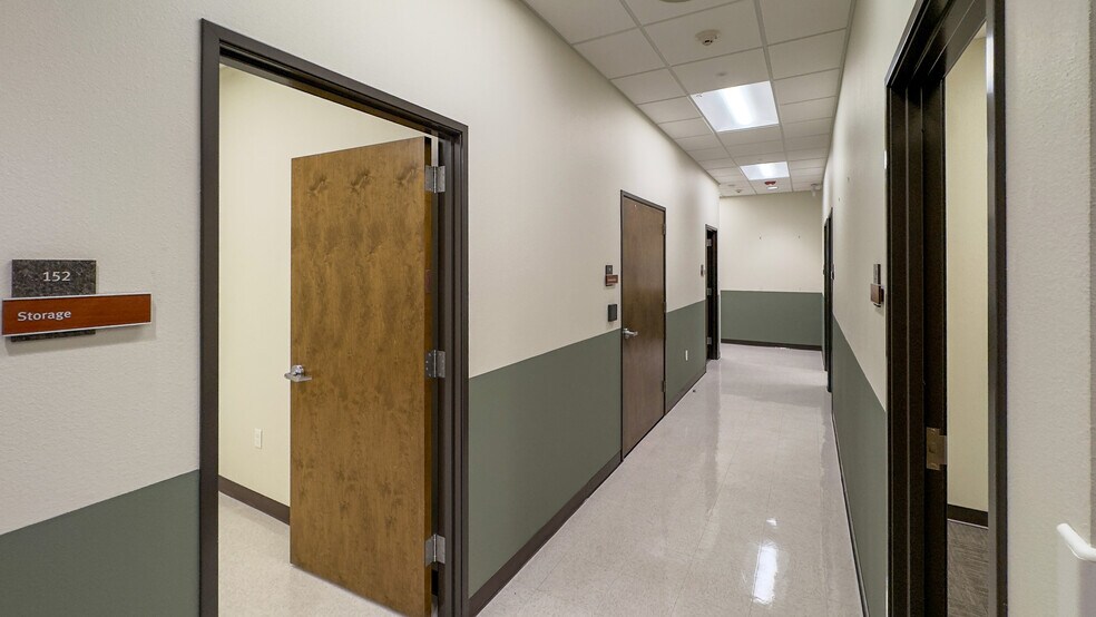 More Photos Of 7400 Helen Of Troy, El Paso Medical For Lease