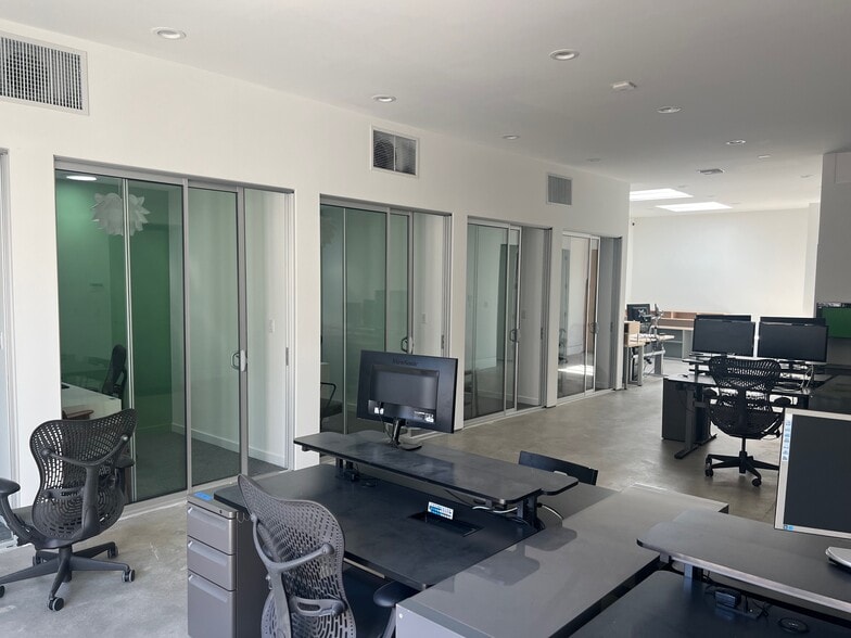 More Photos Of 2630-2634 La Cienega Ave, Los Angeles Loft Creative Space For Lease