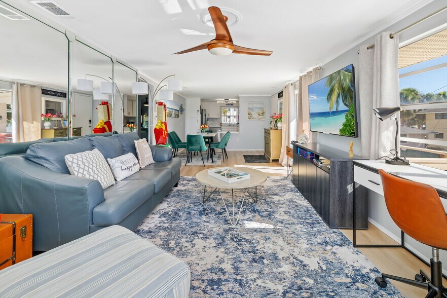 More Photos Of 9022 Midnight Pass Rd, Sarasota Apartments For Sale