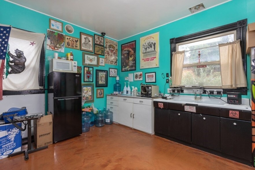 More Photos Of 537 Main St, Placerville Freestanding For Sale