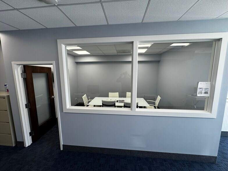 More Photos Of 420 Boston Post Rd, Sudbury General Retail For Lease