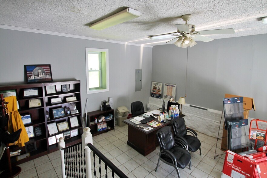 More Photos Of 1063 Louisville Hwy, Goodlettsville Flex For Sale