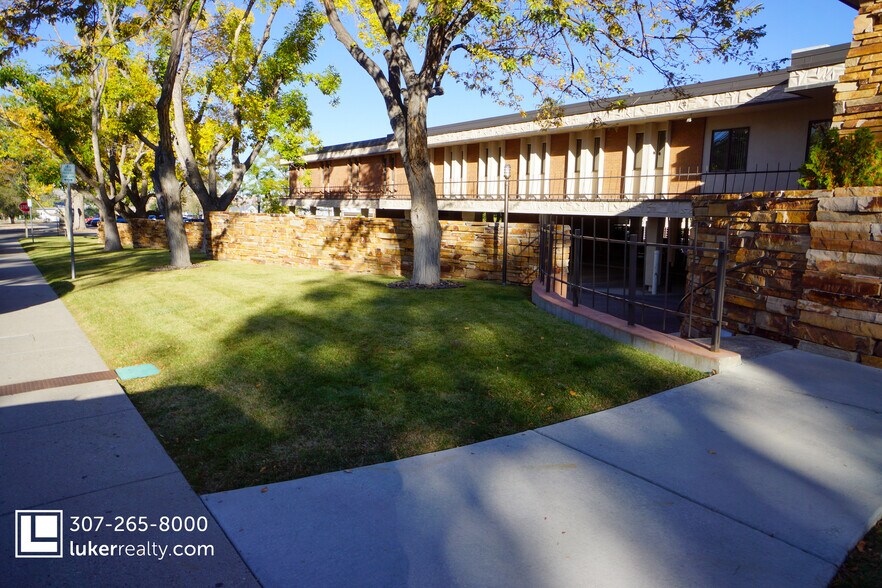 More Photos Of 940 E 3rd St, Casper Medical For Sale