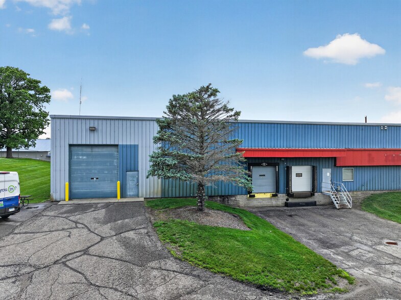 More Photos Of 1202 Sunridge Dr, Saint Cloud Warehouse For Sale