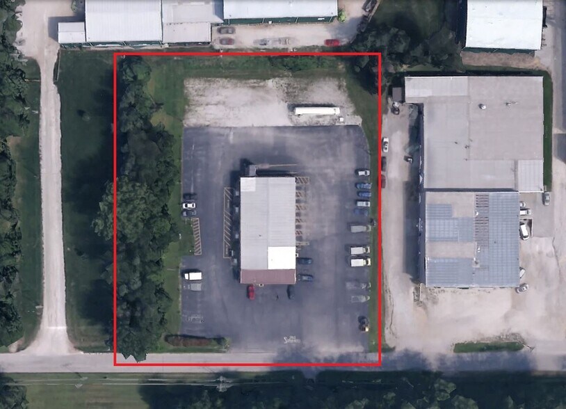 More Photos Of 5805 Murvihill Rd, Valparaiso Distribution For Sale