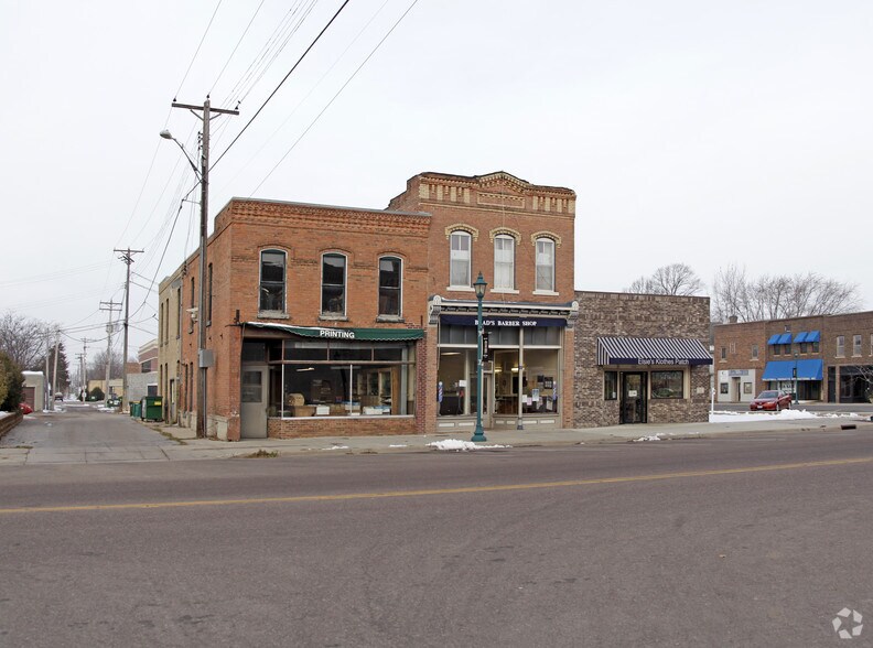 More Photos Of 108 Meridian St S, Belle Plaine Storefront Retail Residential For Sale
