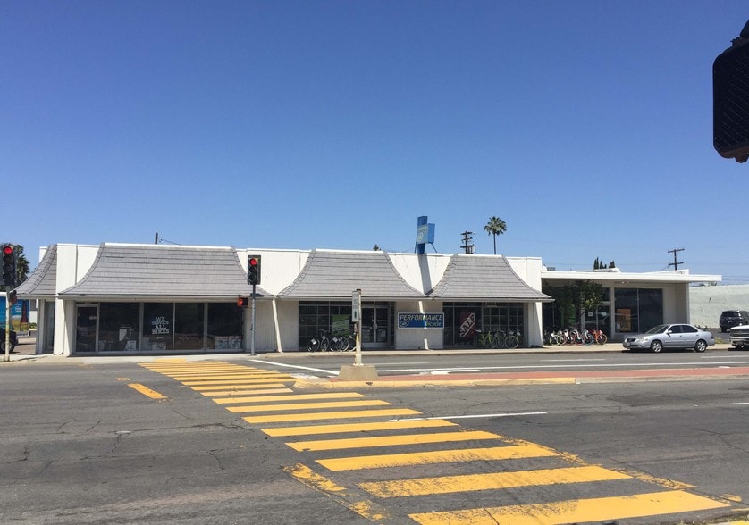 Primary Photo Of 8702-8716 La Mesa Blvd, La Mesa Storefront For Lease