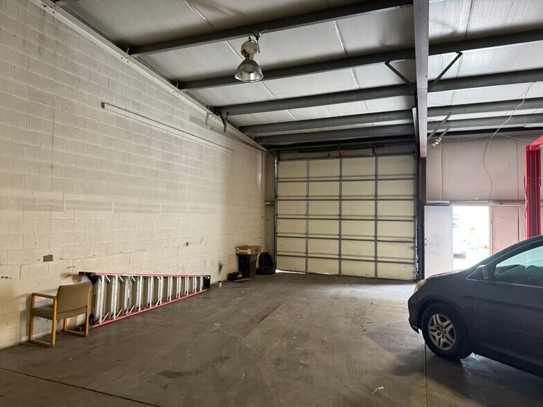 More Photos Of 1899 S Redwood Rd, Salt Lake City Warehouse For Lease