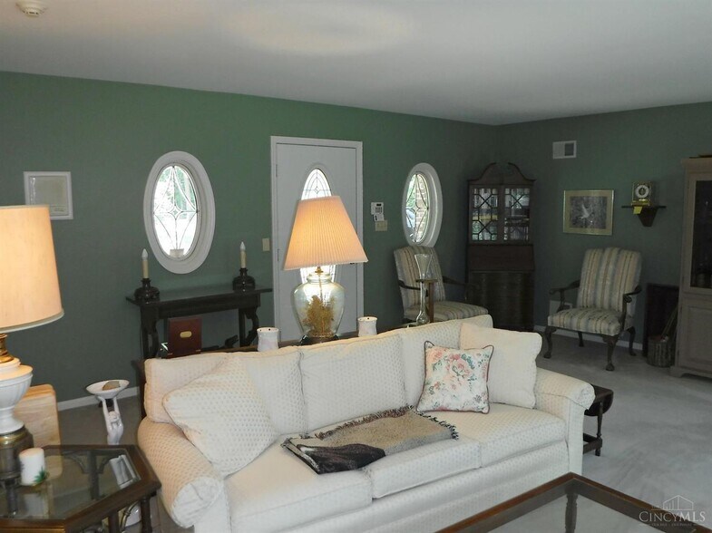 More Photos Of 1140 Weber Rd, Loveland Showroom For Sale