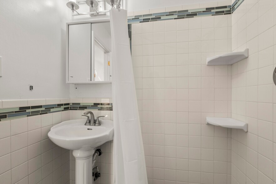 More Photos Of 1039 Channing Way, Berkeley Apartments For Sale