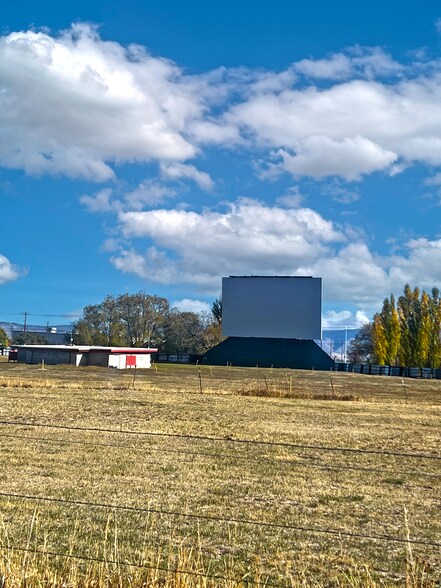 More Photos Of 404 20th St, La Grande Land For Sale