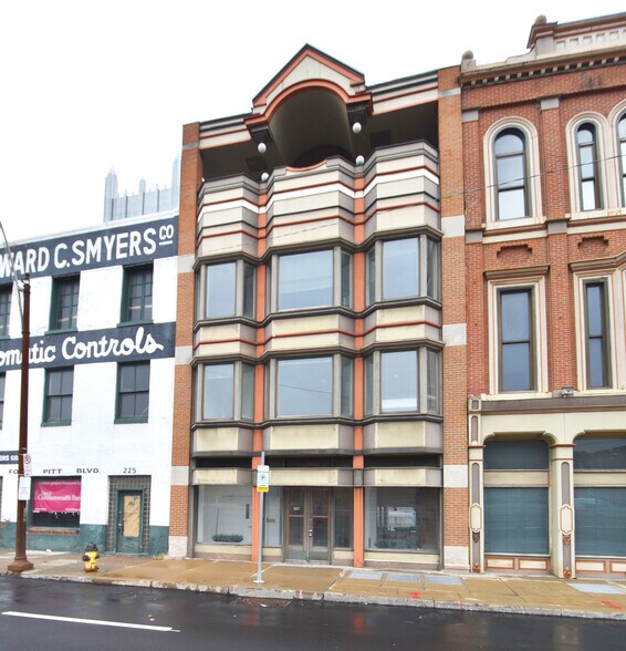 More Photos Of 227 Fort Pitt Blvd, Pittsburgh Loft Creative Space For Lease