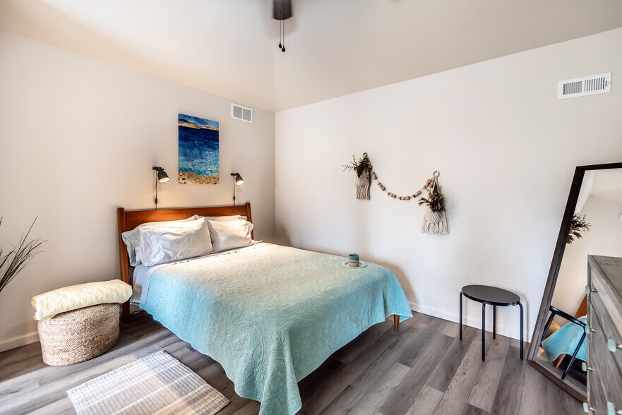 More Photos Of 320 N Mechanic St, Lebanon Multifamily For Sale