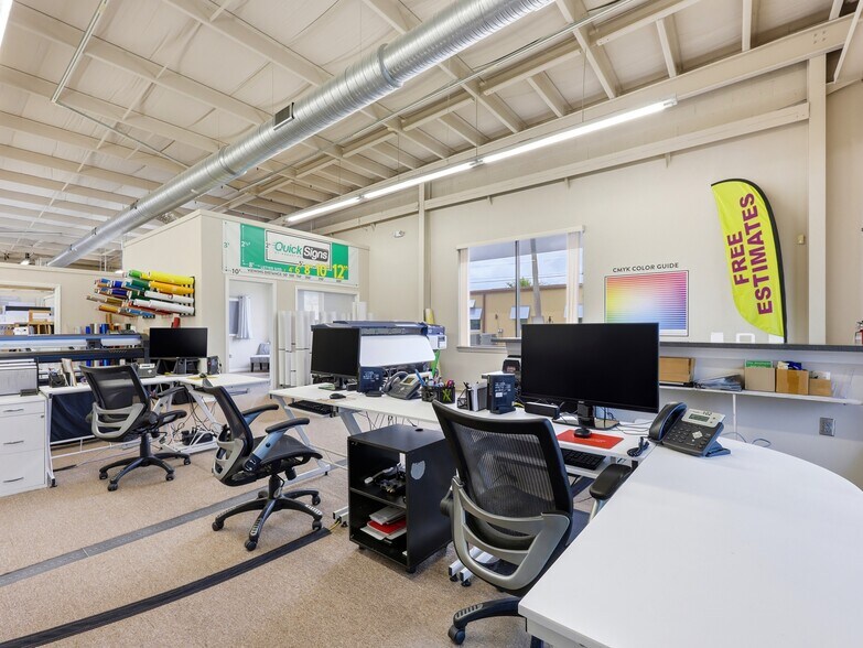 More Photos Of 4425 US Highway 1 S, Saint Augustine Light Distribution For Sale
