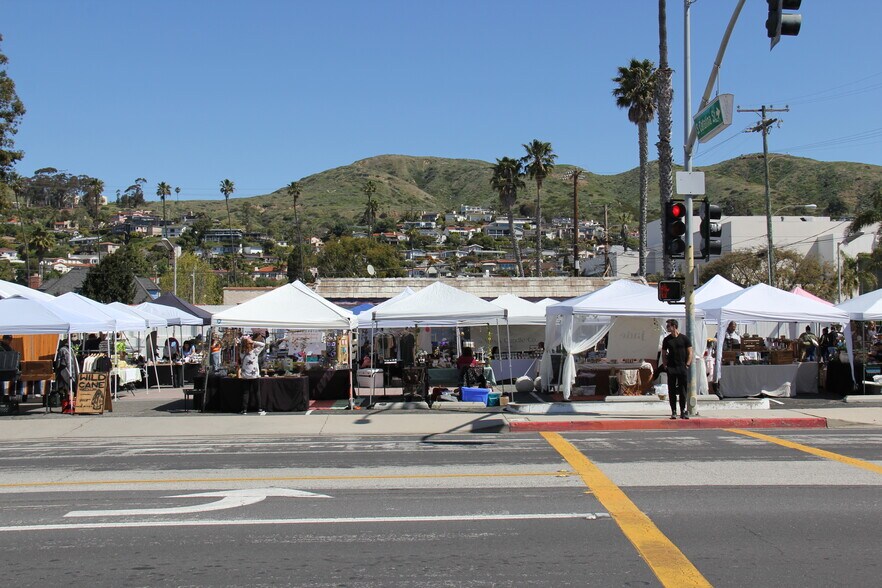 More Photos Of 2016-2020 E Main St, Ventura Storefront Retail Office For Sale