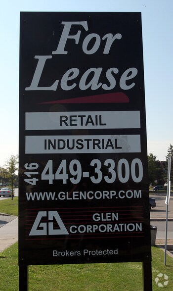 More Photos Of 200 Whitmore Rd, Vaughan Storefront For Lease