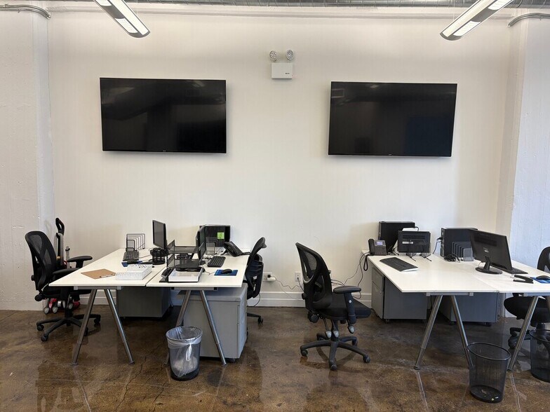 More Photos Of 45 Main St, Brooklyn Office For Lease