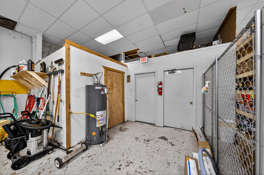 More Photos Of 3484 FM 2813, Flint Warehouse For Sale