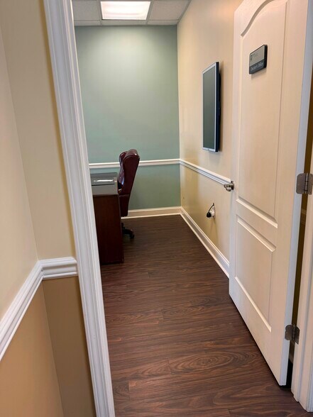 More Photos Of 2380 US Highway 9, Howell Medical For Lease