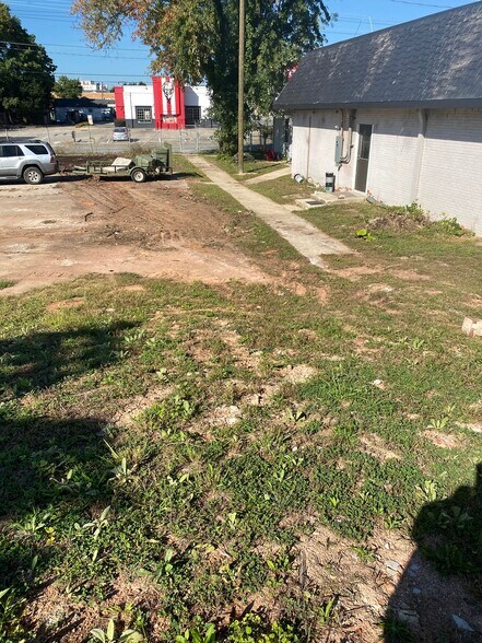 More Photos Of 103 E Harrison St, Reidsville Office For Sale