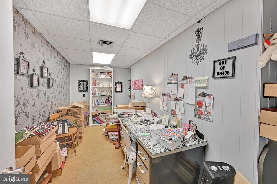 More Photos Of 501 W Washington Ave, Myerstown General Retail For Sale