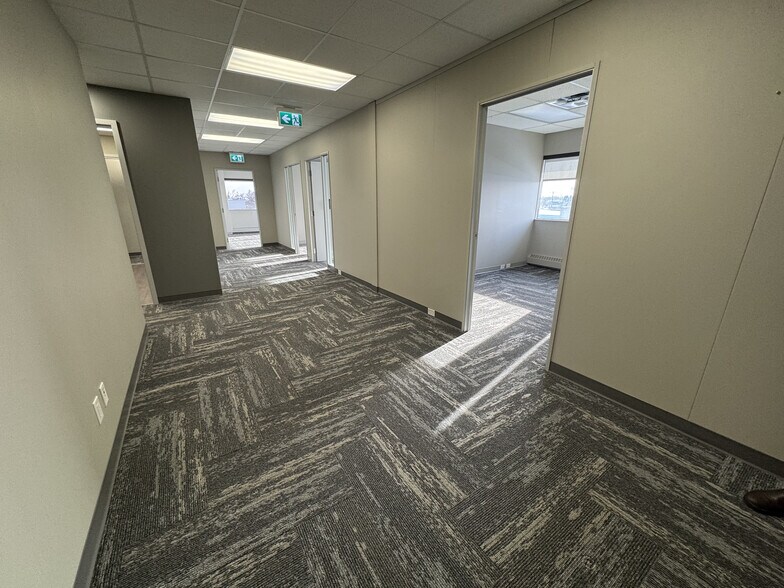 More Photos Of 10525 170 St NW, Edmonton Office For Lease