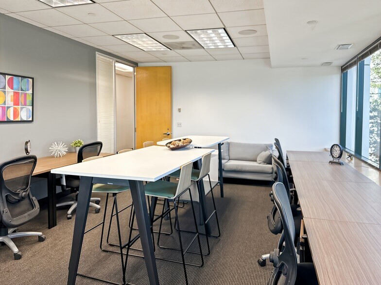 More Photos Of 1320 Willow Pass Rd, Concord Coworking Space