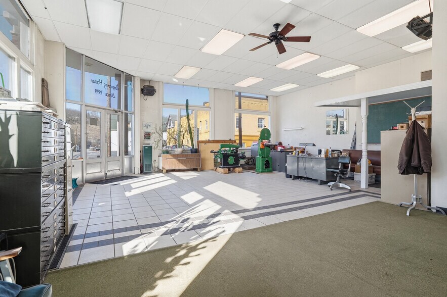 More Photos Of 10 Chesapeake St, Lyndora Apartments For Sale