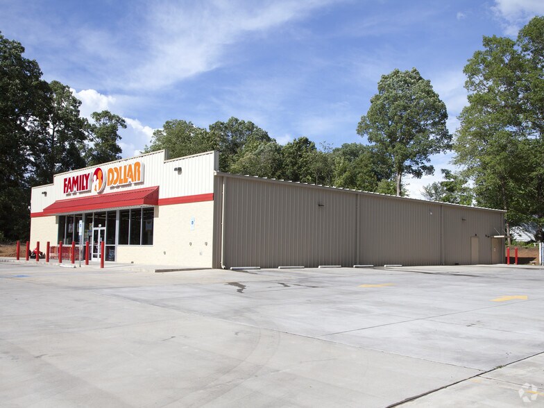 More Photos Of 619 S State St, Yadkinville Freestanding For Sale
