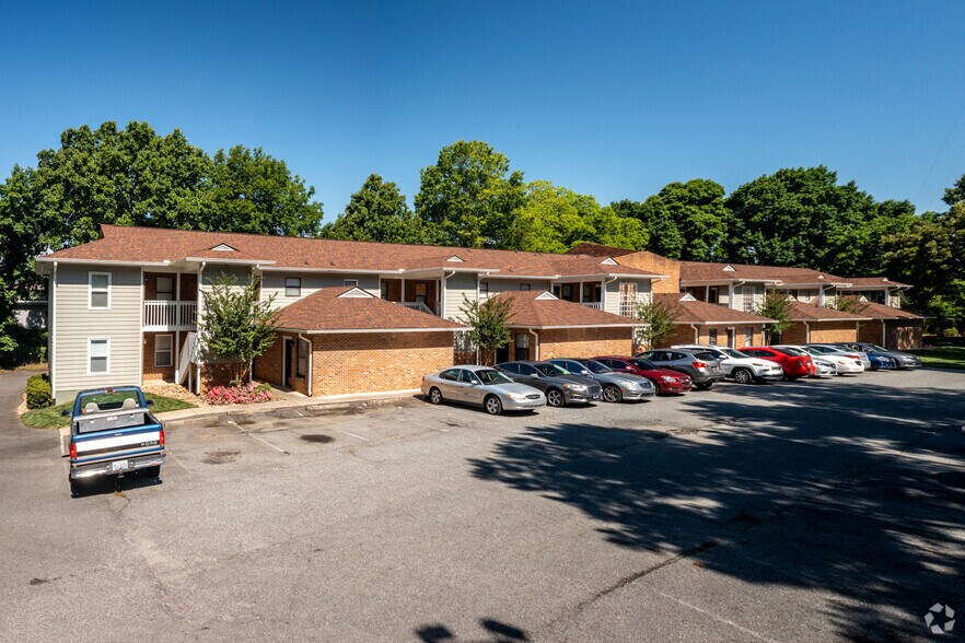 More Photos Of 9517 Newell Hickory Grove Rd, Charlotte Apartments For Sale