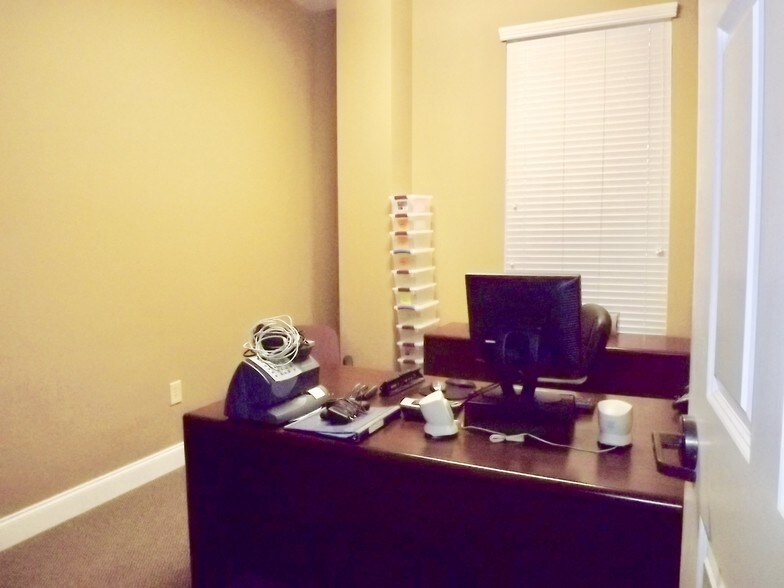 More Photos Of 410 Grayson Dr, Winder Distribution For Lease